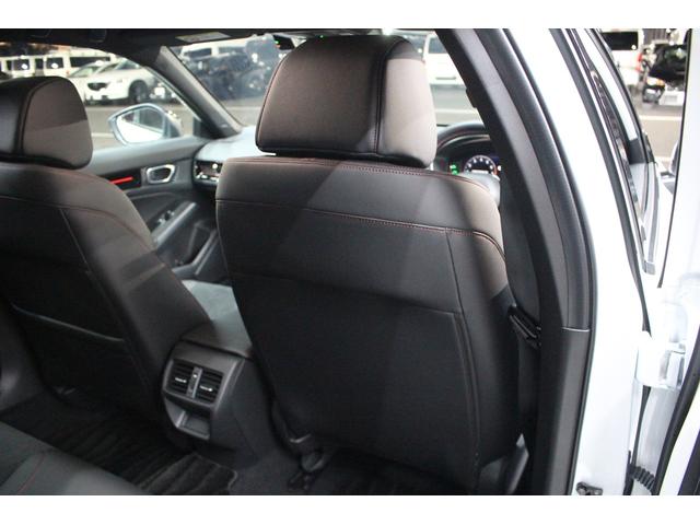 シビック RS 禁煙車 ワンオーナー 6MT 純正9インチディスプレイ バックカメラ フルセグTV BOSEサウンドシステム LEDヘッドライト ETC2.0 純正18インチアルミホイール クリアランスソナー(28枚目)