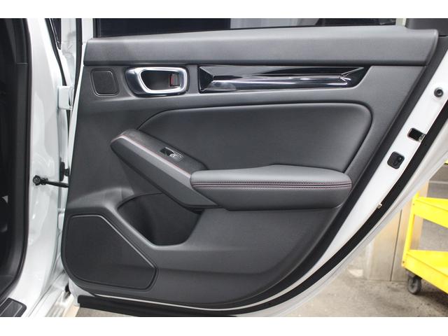 シビック RS 禁煙車 ワンオーナー 6MT 純正9インチディスプレイ バックカメラ フルセグTV BOSEサウンドシステム LEDヘッドライト ETC2.0 純正18インチアルミホイール クリアランスソナー(29枚目)