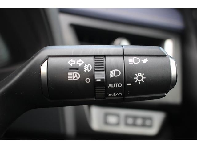 UX UX300e バージョンL 禁煙車 マークレビンソンサウンド メーカー10.3型ナビ 全周囲カメラ 青白革シート ETC2.0 1500W給電 ブライドスポットモニター パワーシート シートヒーター シートエアコン(32枚目)