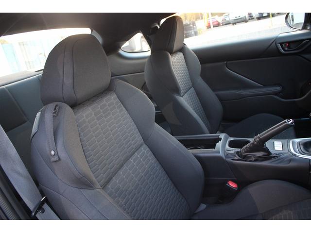 GR86 SZ 禁煙車 6速マニュアル 純正ナビ オートクルーズコントロール LEDヘッドライト Bluetooth接続 純正17インチアルミホイール ETC プッシュスタート フルセグTV スマートキー(30枚目)