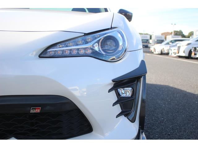 86 GR 後期型 禁煙車 6MT オートクルーズコントロール LEDヘッドライト RECAROバケットシート プッシュスタート ETC プッシュスタート 社外18インチアルミホイール オートエアコン(19枚目)