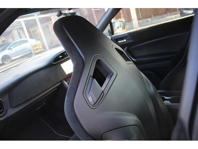 86 GR 後期型 禁煙車 6MT オートクルーズコントロール LEDヘッドライト RECAROバケットシート プッシュスタート ETC プッシュスタート 社外18インチアルミホイール オートエアコン(37枚目)