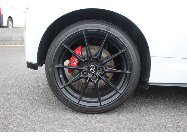 GRヤリス RZ ハイパフォーマンス 禁煙車 ワンオーナー 純正8インチディスプレイオーディオ JBLサウンドシステム LEDヘッドライト 純正18インチBBS製アルミホイール カーボンルーフ GRフロントスポイラー(18枚目)