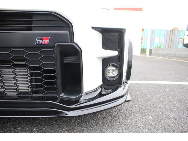 GRヤリス RZ ハイパフォーマンス 禁煙車 ワンオーナー 純正8インチディスプレイオーディオ JBLサウンドシステム LEDヘッドライト 純正18インチBBS製アルミホイール カーボンルーフ GRフロントスポイラー(26枚目)