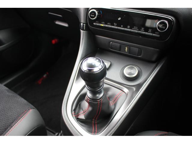 GRヤリス RZ ハイパフォーマンス 禁煙車 ワンオーナー 純正8インチディスプレイオーディオ JBLサウンドシステム LEDヘッドライト 純正18インチBBS製アルミホイール カーボンルーフ GRフロントスポイラー(42枚目)