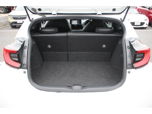 GRヤリス RZ ハイパフォーマンス 禁煙車 ワンオーナー 純正8インチディスプレイオーディオ JBLサウンドシステム LEDヘッドライト 純正18インチBBS製アルミホイール カーボンルーフ GRフロントスポイラー(65枚目)