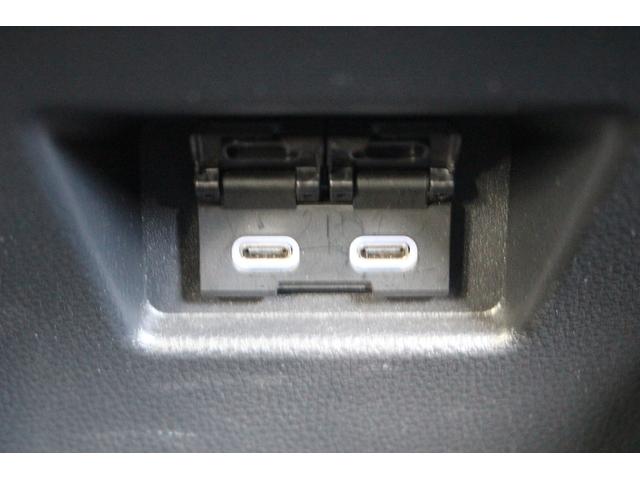 ハリアーハイブリッド Z 後期型 禁煙車 純正12.3インチナビ 調光パノラマルーフ パノラミックビューモニター JBLサウンドシステム アダプティブクルーズコントール ETC2.0 フルセグTV 衝突軽減ブレーキ(62枚目)