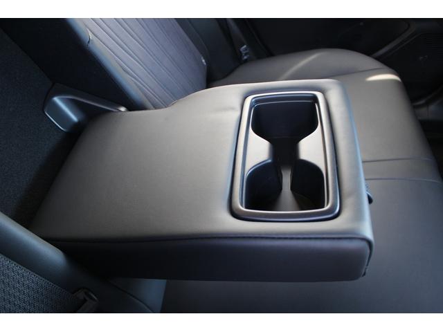 ハリアーハイブリッド Z 後期型 禁煙車 純正12.3インチナビ 調光パノラマルーフ パノラミックビューモニター JBLサウンドシステム アダプティブクルーズコントール ETC2.0 フルセグTV 衝突軽減ブレーキ(63枚目)