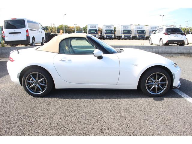 ロードスター Sレザーパッケージ Vセレクション 後期型 禁煙車 純正ナビ バックカメラ フルセグTV レーダークルーズコントロール 6MT ETC シートヒーター 純正16インチアルミホイール 衝突軽減ブレーキ 本革シート BOSEサウンド(14枚目)