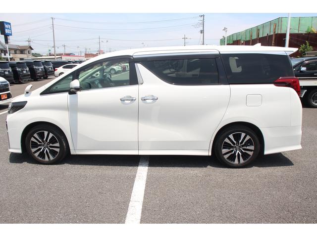 アルファード 2.5S Cパッケージ 禁煙車 後期型 純正9型ディスプレイオーディオナビ フルセグ 後席モニター 電動リアゲート レーダークルーズコントロール 3眼LEDヘッドライト バックカメラ 温冷革シート ETC2.0(12枚目)