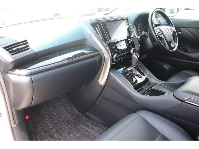 アルファード 2.5S Cパッケージ 禁煙車 後期型 純正9型ディスプレイオーディオナビ フルセグ 後席モニター 電動リアゲート レーダークルーズコントロール 3眼LEDヘッドライト バックカメラ 温冷革シート ETC2.0(33枚目)
