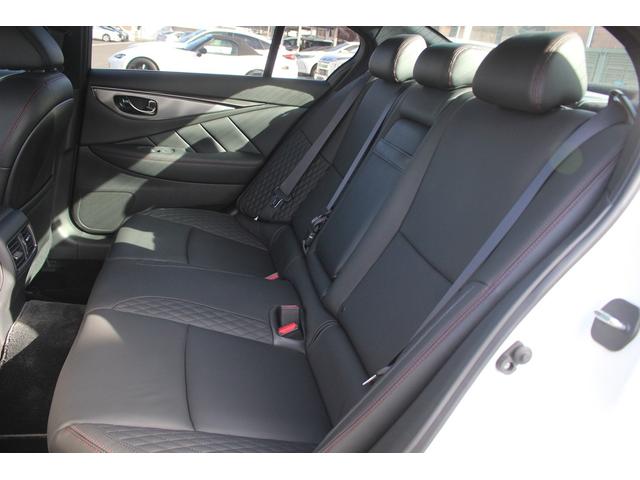 スカイライン 400R 禁煙車 ワンオーナー BOSEサウンドシステム メーカーナビ フルセグTV 全周囲カメラ LEDヘッドライト ETC シートヒーター パワーシート クリアランスソナー 黒革シート アンビエントライト(37枚目)