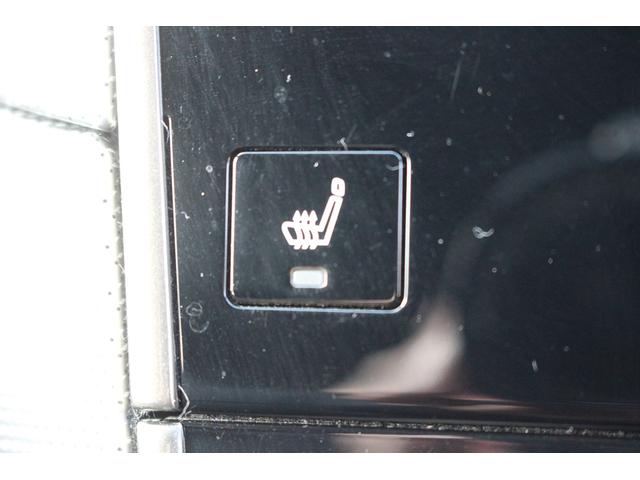 スカイライン 400R 禁煙車 ワンオーナー BOSEサウンドシステム メーカーナビ フルセグTV 全周囲カメラ LEDヘッドライト ETC シートヒーター パワーシート クリアランスソナー 黒革シート アンビエントライト(51枚目)