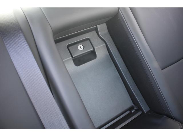 スカイライン 400R 禁煙車 ワンオーナー BOSEサウンドシステム メーカーナビ フルセグTV 全周囲カメラ LEDヘッドライト ETC シートヒーター パワーシート クリアランスソナー 黒革シート アンビエントライト(65枚目)