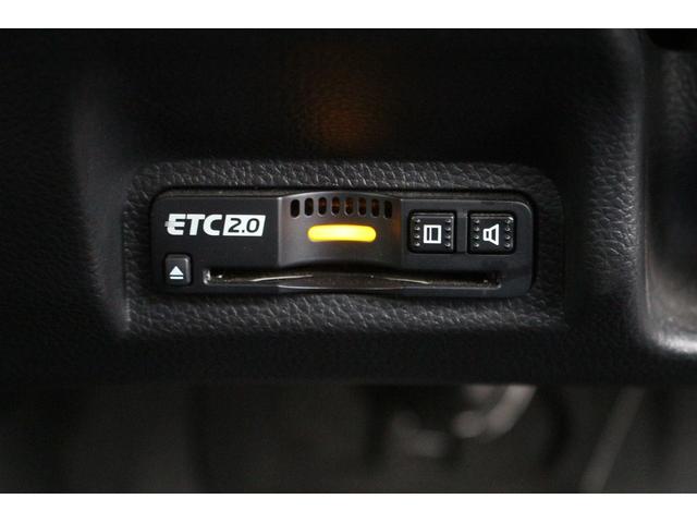 ヴェゼル e:HEV Z 禁煙車 純正9型ナビ バックカメラ フルセグTV 温熱黒半革 電動リアゲート レーダークルーズコントロール レーンキープアシスト 衝突軽減ブレーキ Applecarplay ステアリングヒーター 雹害(10枚目)