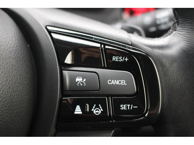 ヴェゼル e:HEV Z 禁煙車 純正9型ナビ バックカメラ フルセグTV 温熱黒半革 電動リアゲート レーダークルーズコントロール レーンキープアシスト 衝突軽減ブレーキ Applecarplay ステアリングヒーター 雹害(11枚目)