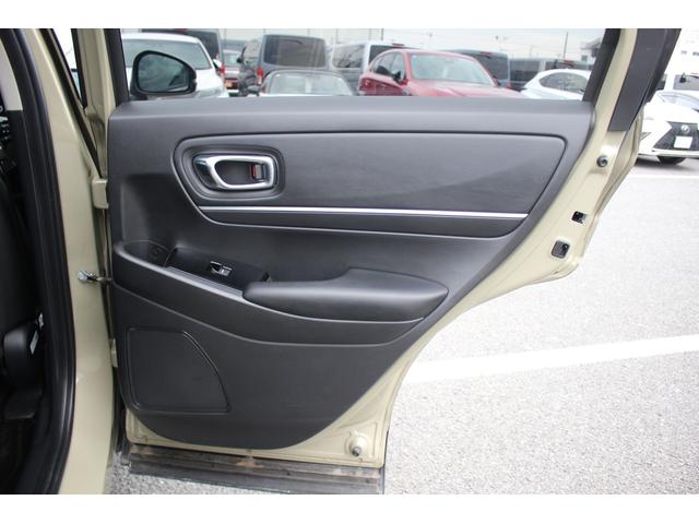 ヴェゼル e:HEV Z 禁煙車 純正9型ナビ バックカメラ フルセグTV 温熱黒半革 電動リアゲート レーダークルーズコントロール レーンキープアシスト 衝突軽減ブレーキ Applecarplay ステアリングヒーター 雹害(40枚目)