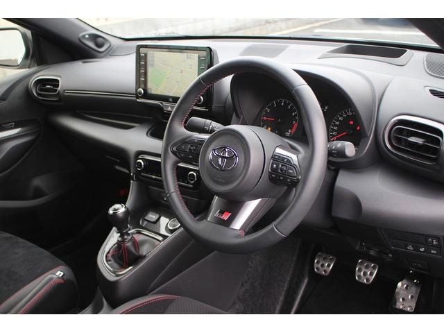 GRヤリス RZ ハイパフォーマンス 禁煙車 6MT JBLサウンド 純正8型ナビ バックカメラ 温熱黒半革 レーダークルーズコントロール ETC レーンキープアシスト 衝突軽減ブレーキ ステアリングヒーター ブラインドスポットモニター(41枚目)