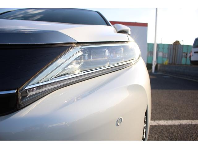 ハリアー プレミアム メタル アンド レザーパッケージ 後期型 禁煙車 メーカーナビ バックカメラ フルセグTV 温冷黒革 電動リアゲート 3眼LEDヘッドライト オートクルーズコントロール レーンキープアシスト 衝突軽減ブレーキ ETC オートホールド(31枚目)