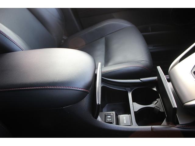 ハリアー プレミアム メタル アンド レザーパッケージ 後期型 禁煙車 メーカーナビ バックカメラ フルセグTV 温冷黒革 電動リアゲート 3眼LEDヘッドライト オートクルーズコントロール レーンキープアシスト 衝突軽減ブレーキ ETC オートホールド(64枚目)