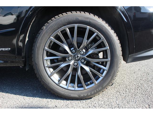 RX RX450h Fスポーツ 禁煙車 サンルーフ 純正12.3型ナビ 全周囲カメラ フルセグTV 温冷赤革シート 電動リアゲート 3眼LEDヘッドライト オートクルーズコントロール レーンキープアシスト 衝突軽減ブレーキ(21枚目)