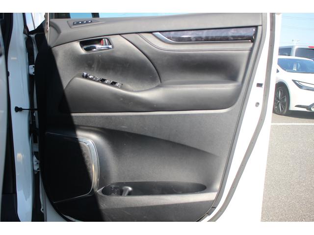 アルファード 2.5S Cパッケージ 後期型 禁煙車 モデリスタフルエアロ サンルーフ アルパイン11型ナビ フルセグTV バックカメラ 後席モニター シートヒーター シートエアコン 黒革シート 電動Rゲート レーダークルーズコントロール(32枚目)