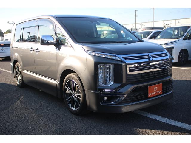 デリカD:5 アーバンギア G パワーパッケージ 後期型 純正10.1型ナビ フルセグTV 全周囲カメラ 後席モニター シートヒーター 黒革シート レーダークルーズコントロール 電動リアゲート パワーシート レーンキープアシスト クリアランスソナー(8枚目)