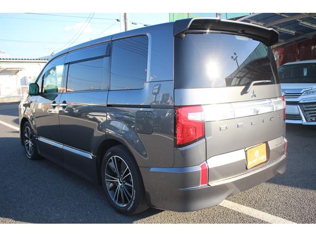 デリカD:5 アーバンギア G パワーパッケージ 後期型 純正10.1型ナビ フルセグTV 全周囲カメラ 後席モニター シートヒーター 黒革シート レーダークルーズコントロール 電動リアゲート パワーシート レーンキープアシスト クリアランスソナー(12枚目)