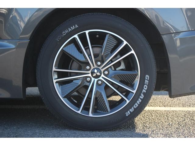 デリカD:5 アーバンギア G パワーパッケージ 後期型 純正10.1型ナビ フルセグTV 全周囲カメラ 後席モニター シートヒーター 黒革シート レーダークルーズコントロール 電動リアゲート パワーシート レーンキープアシスト クリアランスソナー(18枚目)