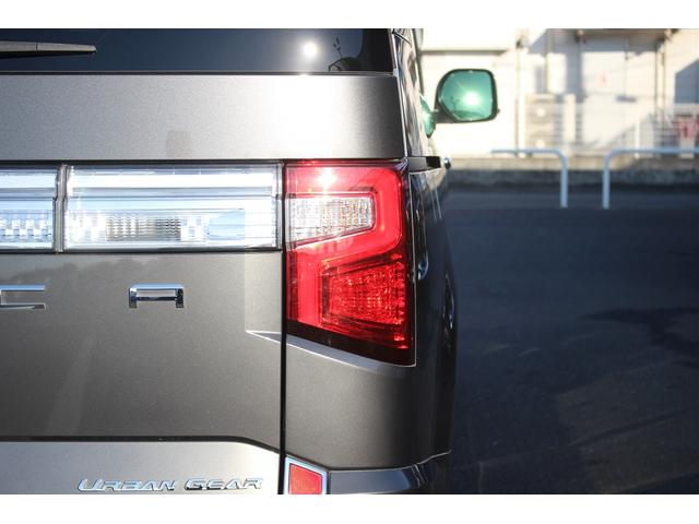 デリカD:5 アーバンギア G パワーパッケージ 後期型 純正10.1型ナビ フルセグTV 全周囲カメラ 後席モニター シートヒーター 黒革シート レーダークルーズコントロール 電動リアゲート パワーシート レーンキープアシスト クリアランスソナー(28枚目)