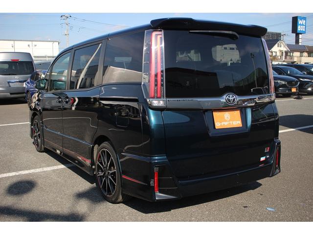 ノア Si GRスポーツ 禁煙車 純正9型ナビ バックカメラ フルセグTV 黒半革シート オートクルーズコントロール レーンキープアシスト ETC2.0 衝突軽減ブレーキ デジタルインナーミラー 両側電動スライドドア(16枚目)