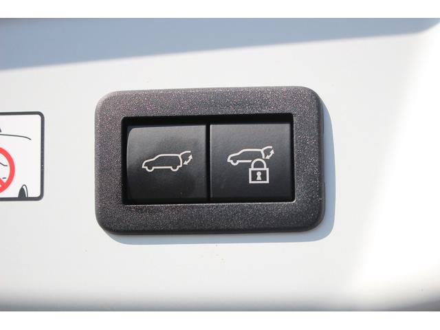 プリウス Ｚ　純正１２．３型ナビ　全周囲カメラ　フルセグＴＶ　シートヒーター　シートエアコン　黒革シート　電動リアゲート　レーダークルーズコントロール　衝突軽減ブレーキ　ＥＴＣ２．０　　デジタルインナーミラー（11枚目）