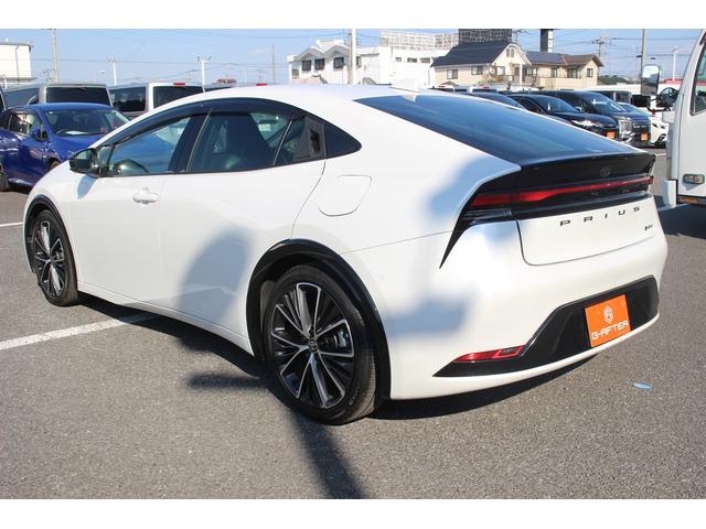 プリウス Ｚ　純正１２．３型ナビ　全周囲カメラ　フルセグＴＶ　シートヒーター　シートエアコン　黒革シート　電動リアゲート　レーダークルーズコントロール　衝突軽減ブレーキ　ＥＴＣ２．０　　デジタルインナーミラー（17枚目）