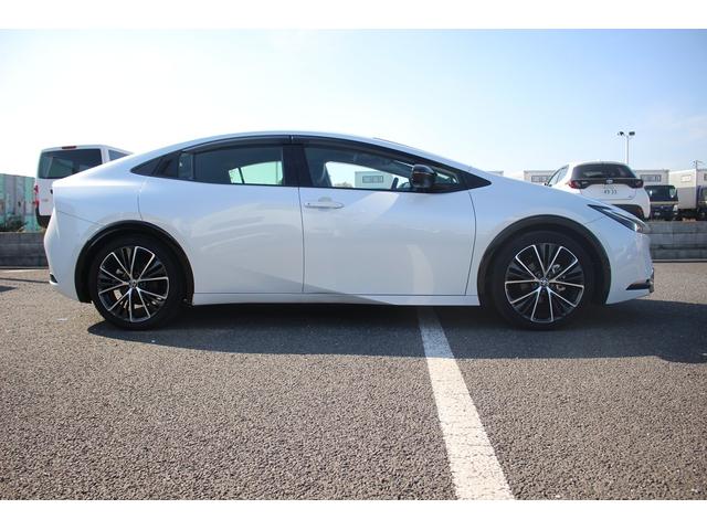 プリウス Ｚ　純正１２．３型ナビ　全周囲カメラ　フルセグＴＶ　シートヒーター　シートエアコン　黒革シート　電動リアゲート　レーダークルーズコントロール　衝突軽減ブレーキ　ＥＴＣ２．０　　デジタルインナーミラー（20枚目）