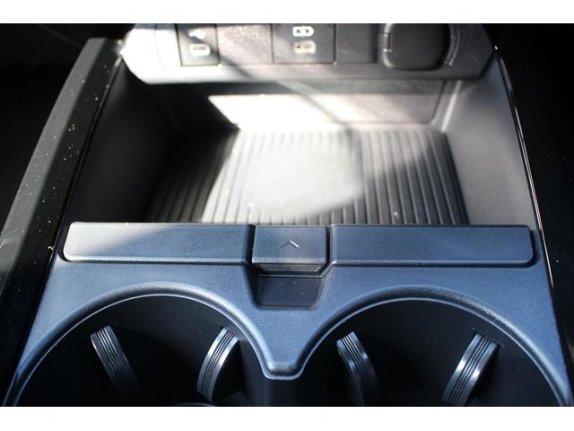 プリウス Ｚ　純正１２．３型ナビ　全周囲カメラ　フルセグＴＶ　シートヒーター　シートエアコン　黒革シート　電動リアゲート　レーダークルーズコントロール　衝突軽減ブレーキ　ＥＴＣ２．０　　デジタルインナーミラー（62枚目）