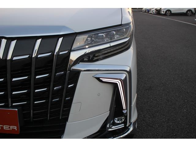 アルファード ２．５Ｓ　Ｃパッケージ　後期型　禁煙車　モデリスタエアロ　サンルーフ　後席モニター　純正９型ナビ　バックカメラ　フルセグＴＶ　温冷黒革　３眼ＬＥＤヘッドライト　シグネチャーイルミ　衝突軽減ブレーキ　レーンキープアシスト（25枚目）