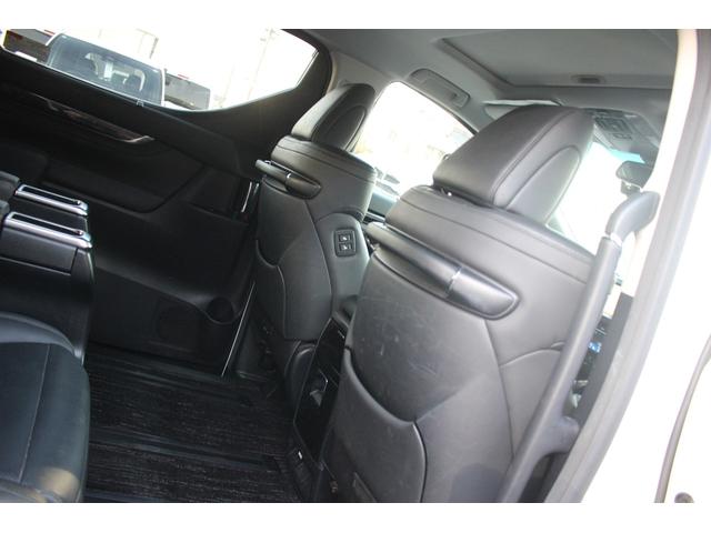 アルファード ２．５Ｓ　Ｃパッケージ　後期型　禁煙車　モデリスタエアロ　サンルーフ　後席モニター　純正９型ナビ　バックカメラ　フルセグＴＶ　温冷黒革　３眼ＬＥＤヘッドライト　シグネチャーイルミ　衝突軽減ブレーキ　レーンキープアシスト（39枚目）