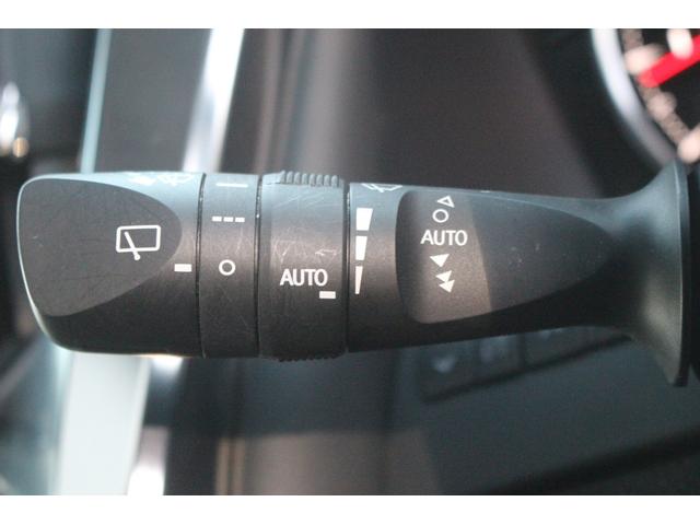 アルファード ２．５Ｓ　Ｃパッケージ　後期型　禁煙車　モデリスタエアロ　サンルーフ　後席モニター　純正９型ナビ　バックカメラ　フルセグＴＶ　温冷黒革　３眼ＬＥＤヘッドライト　シグネチャーイルミ　衝突軽減ブレーキ　レーンキープアシスト（59枚目）