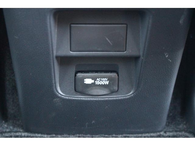 ノア ハイブリッドＳ－Ｚ　禁煙車　純正１０．５インチナビ　１４インチ有機ＥＬ後席モニター　フルセグＴＶ　両側電動スライドドア　バックカメラ　ＬＥＤヘッドライト　ＥＴＣ２．０　ブラインドスポットモニター　シートヒーター（6枚目）