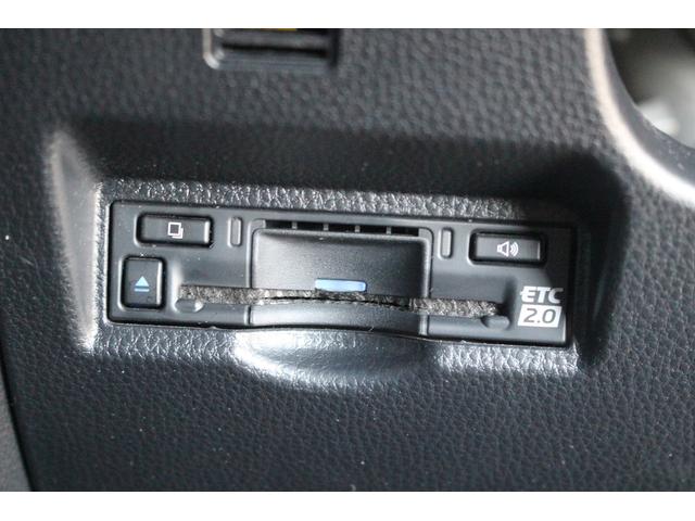 ノア ハイブリッドＳ－Ｚ　禁煙車　純正１０．５インチナビ　１４インチ有機ＥＬ後席モニター　フルセグＴＶ　両側電動スライドドア　バックカメラ　ＬＥＤヘッドライト　ＥＴＣ２．０　ブラインドスポットモニター　シートヒーター（7枚目）