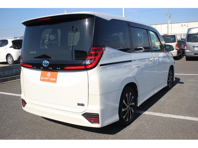 ノア ハイブリッドＳ－Ｚ　禁煙車　純正１０．５インチナビ　１４インチ有機ＥＬ後席モニター　フルセグＴＶ　両側電動スライドドア　バックカメラ　ＬＥＤヘッドライト　ＥＴＣ２．０　ブラインドスポットモニター　シートヒーター（14枚目）