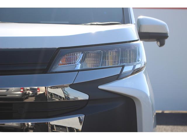 ノア ハイブリッドＳ－Ｚ　禁煙車　純正１０．５インチナビ　１４インチ有機ＥＬ後席モニター　フルセグＴＶ　両側電動スライドドア　バックカメラ　ＬＥＤヘッドライト　ＥＴＣ２．０　ブラインドスポットモニター　シートヒーター（21枚目）