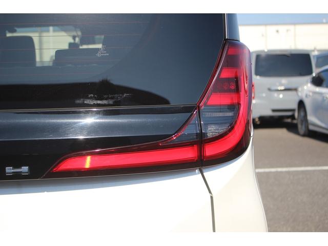 ノア ハイブリッドＳ－Ｚ　禁煙車　純正１０．５インチナビ　１４インチ有機ＥＬ後席モニター　フルセグＴＶ　両側電動スライドドア　バックカメラ　ＬＥＤヘッドライト　ＥＴＣ２．０　ブラインドスポットモニター　シートヒーター（29枚目）