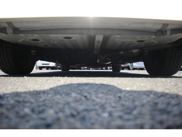 ノア ハイブリッドＳ－Ｚ　禁煙車　純正１０．５インチナビ　１４インチ有機ＥＬ後席モニター　フルセグＴＶ　両側電動スライドドア　バックカメラ　ＬＥＤヘッドライト　ＥＴＣ２．０　ブラインドスポットモニター　シートヒーター（30枚目）