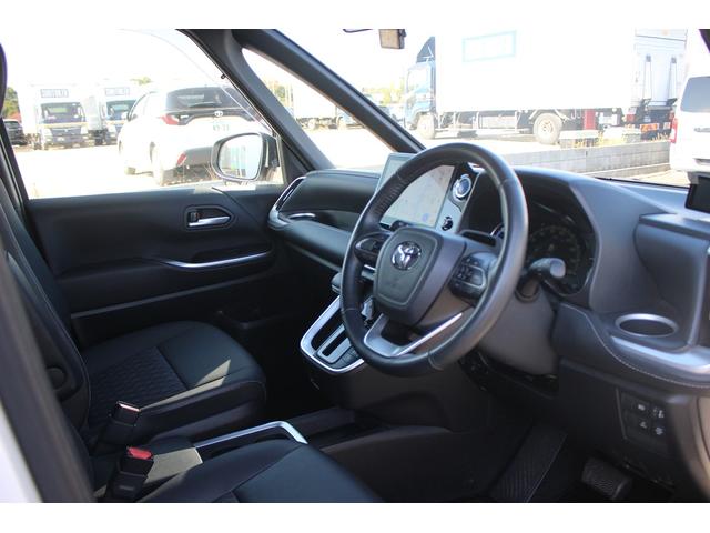 ノア ハイブリッドＳ－Ｚ　禁煙車　純正１０．５インチナビ　１４インチ有機ＥＬ後席モニター　フルセグＴＶ　両側電動スライドドア　バックカメラ　ＬＥＤヘッドライト　ＥＴＣ２．０　ブラインドスポットモニター　シートヒーター（32枚目）