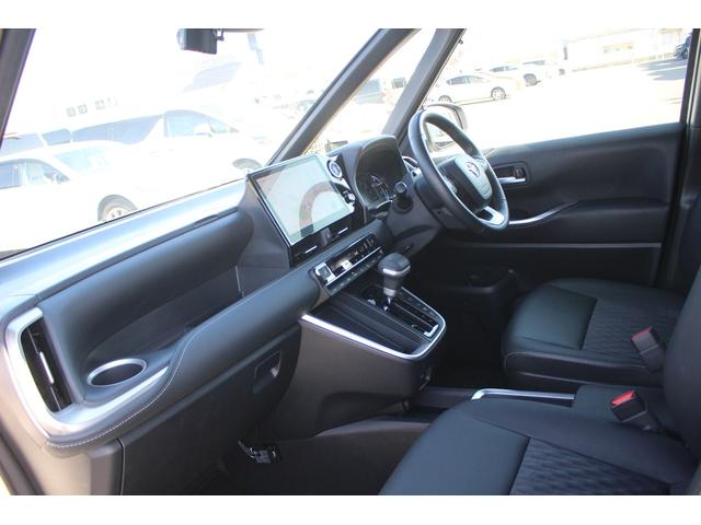 ノア ハイブリッドＳ－Ｚ　禁煙車　純正１０．５インチナビ　１４インチ有機ＥＬ後席モニター　フルセグＴＶ　両側電動スライドドア　バックカメラ　ＬＥＤヘッドライト　ＥＴＣ２．０　ブラインドスポットモニター　シートヒーター（44枚目）