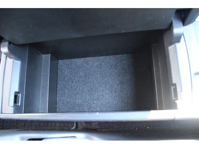 ノア ハイブリッドＳ－Ｚ　禁煙車　純正１０．５インチナビ　１４インチ有機ＥＬ後席モニター　フルセグＴＶ　両側電動スライドドア　バックカメラ　ＬＥＤヘッドライト　ＥＴＣ２．０　ブラインドスポットモニター　シートヒーター（70枚目）