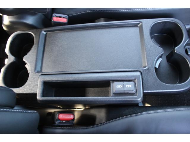 ノア ハイブリッドＳ－Ｚ　禁煙車　純正１０．５インチナビ　１４インチ有機ＥＬ後席モニター　フルセグＴＶ　両側電動スライドドア　バックカメラ　ＬＥＤヘッドライト　ＥＴＣ２．０　ブラインドスポットモニター　シートヒーター（71枚目）