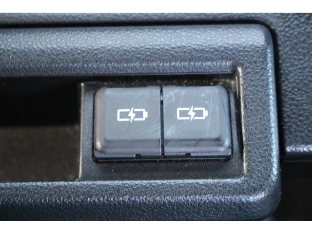 ノア ハイブリッドＳ－Ｚ　禁煙車　純正１０．５インチナビ　１４インチ有機ＥＬ後席モニター　フルセグＴＶ　両側電動スライドドア　バックカメラ　ＬＥＤヘッドライト　ＥＴＣ２．０　ブラインドスポットモニター　シートヒーター（72枚目）