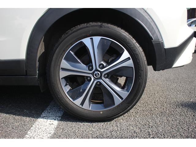 キックス Ｘ　ツートーンインテリアエディション　禁煙車　ｃａｒｒｏｚｚｅｒｉａ９インチナビ　フルセグＴＶ　全周囲カメラ　ＬＥＤヘッドライト　プロパイロット　デジタルインナーミラー　ＥＴＣ　シートヒーター　純正１７インチアルミホイール（18枚目）